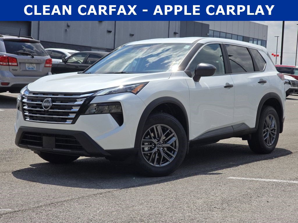 Used 2025 Nissan Rogue S image 1