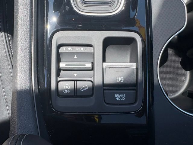 Used 2025 Honda Pilot Touring image 23