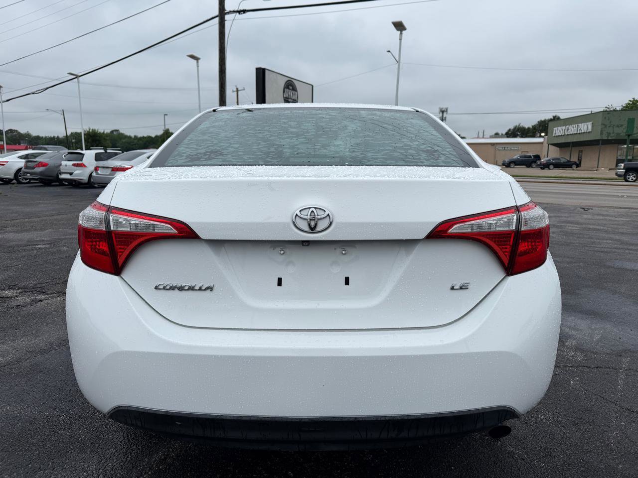 Used 2015 Toyota Corolla LE FWD image 6