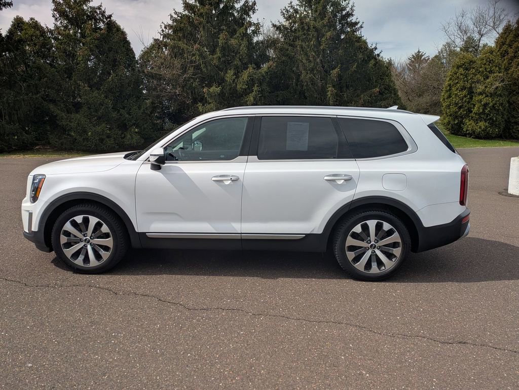 Used 2020 Kia Telluride S w/ S 8 Passenger Seating Package image 8