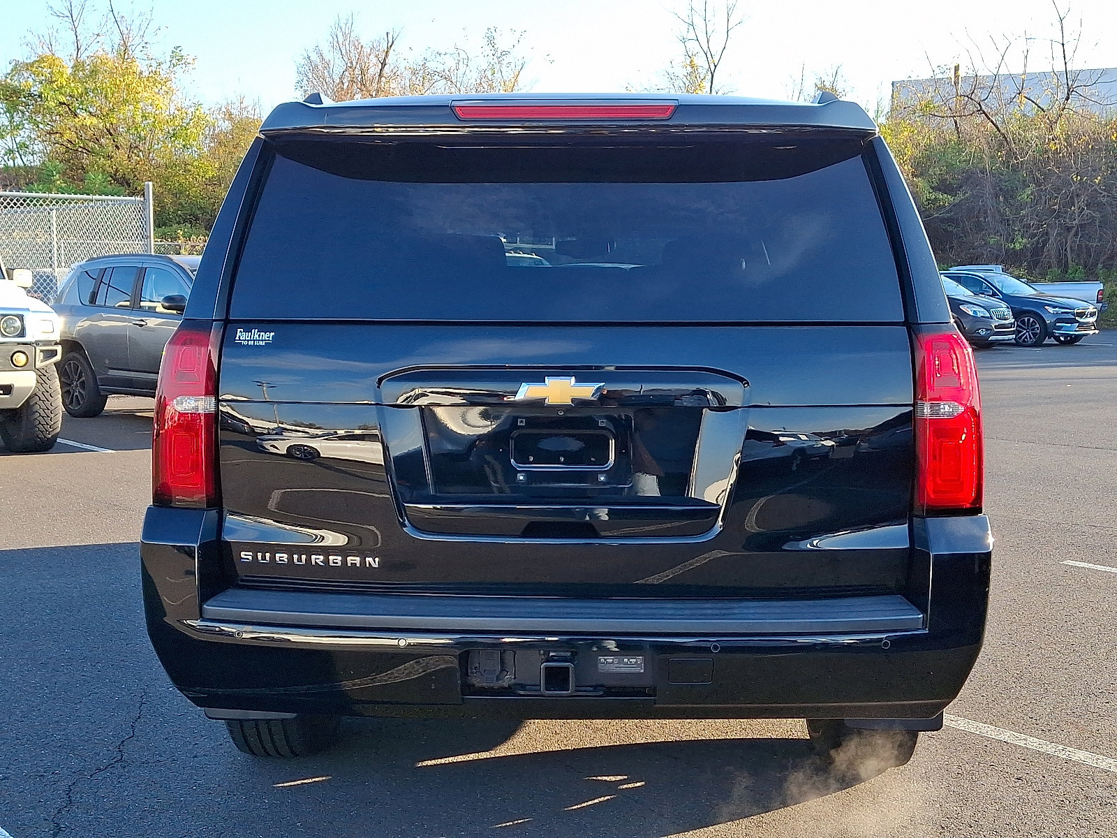 Used 2018 Chevrolet Suburban LT image 5