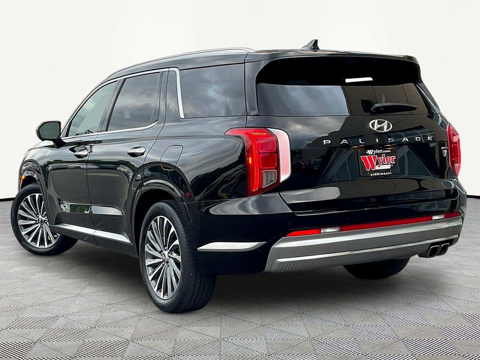 Used 2024 Hyundai Palisade Calligraphy AWD/4WD image 4