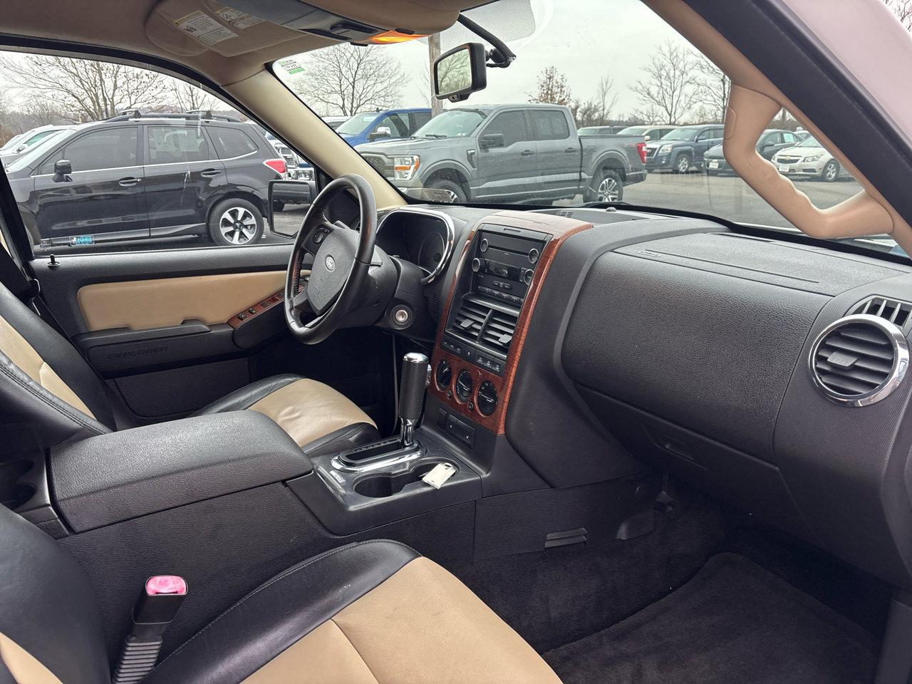 Used 2010 Ford Explorer Eddie Bauer image 21