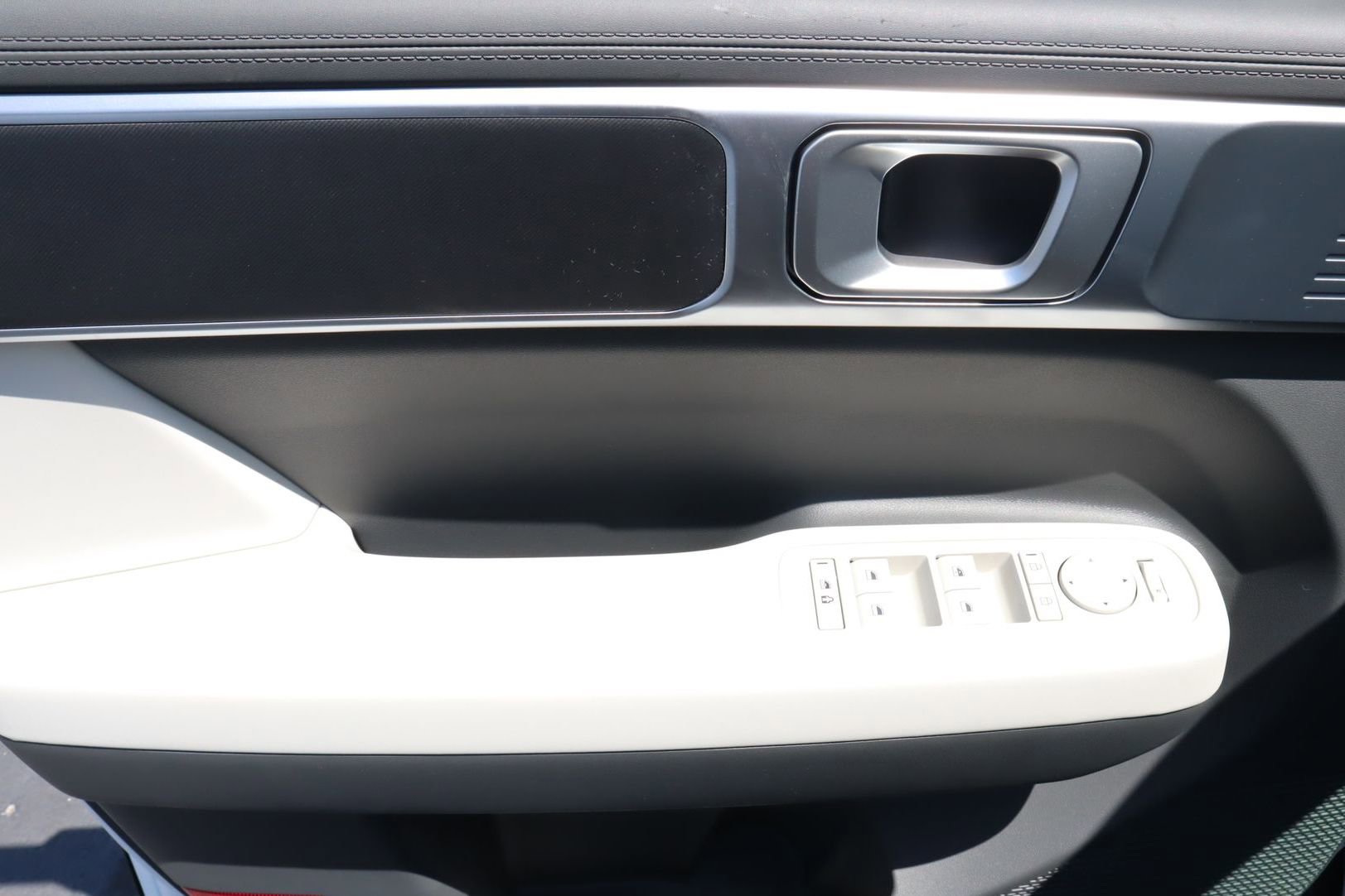 New 2026 Hyundai Santa Fe SE image 20