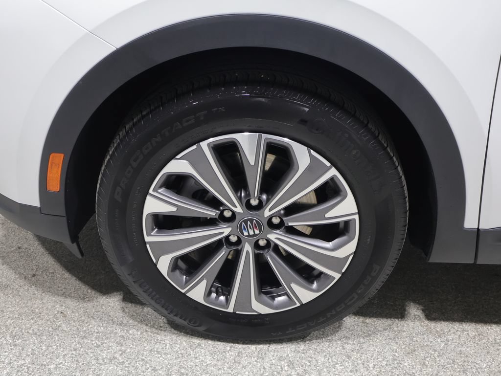 Used 2024 Buick Envision Preferred AWD/4WD image 9