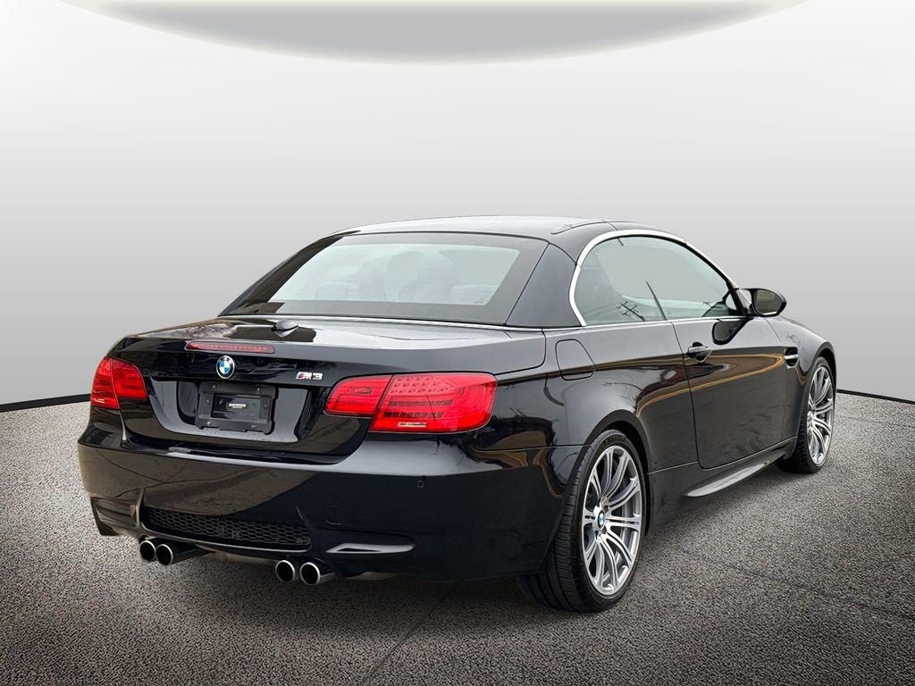 Used 2013 BMW M3 Convertible image 2