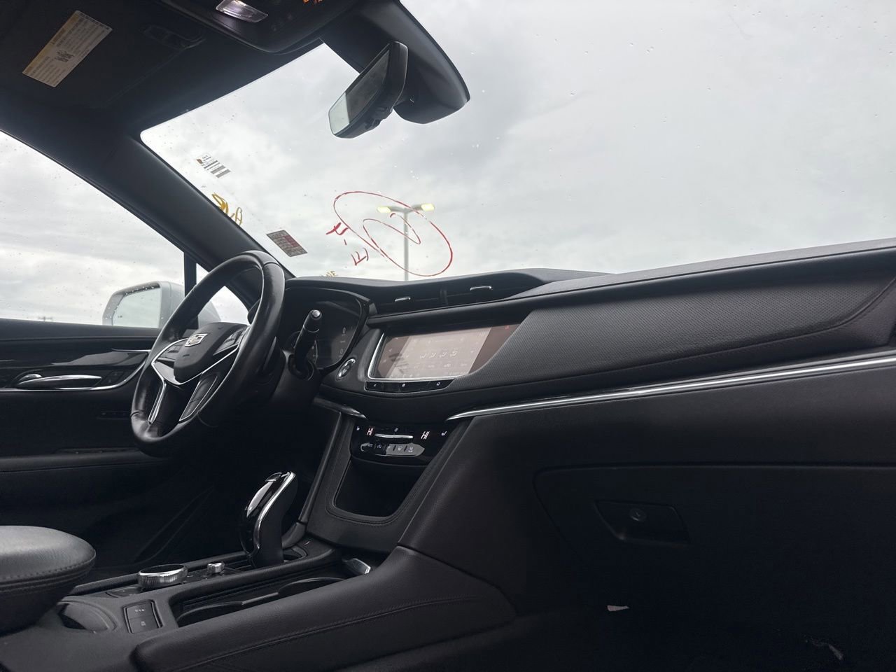 Used 2020 Cadillac XT5 Premium Luxury FWD image 25