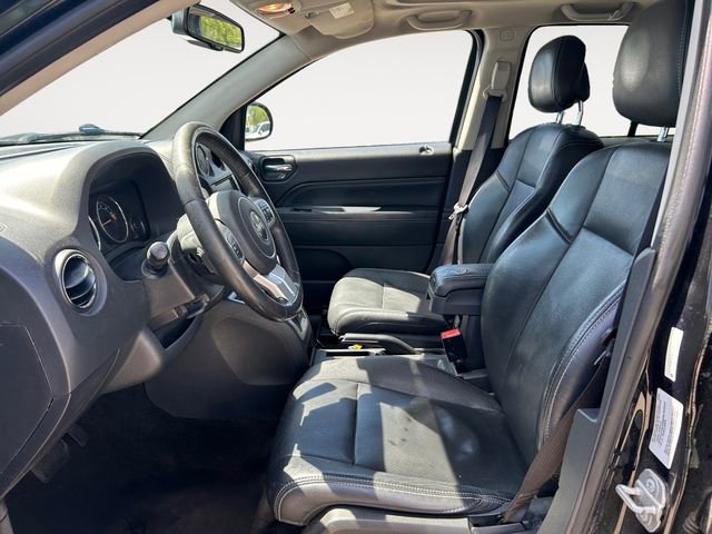 Used 2015 Jeep Compass High Altitude image 9