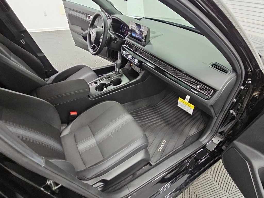 Used 2026 Honda Civic Sport image 32