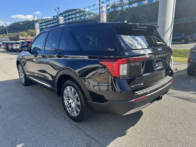 New 2025 Ford Explorer Active w/ Active Comfort Package image 6