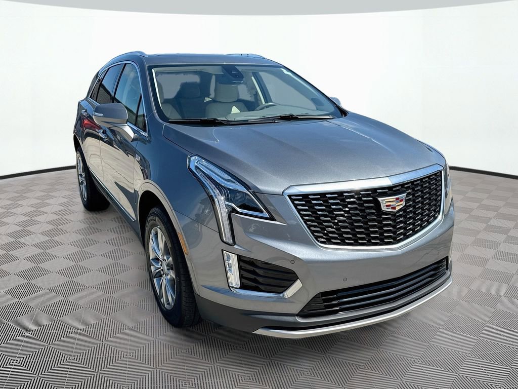 Used 2020 Cadillac XT5 Premium Luxury w/ LPO, Floor Liner Package FWD video 3