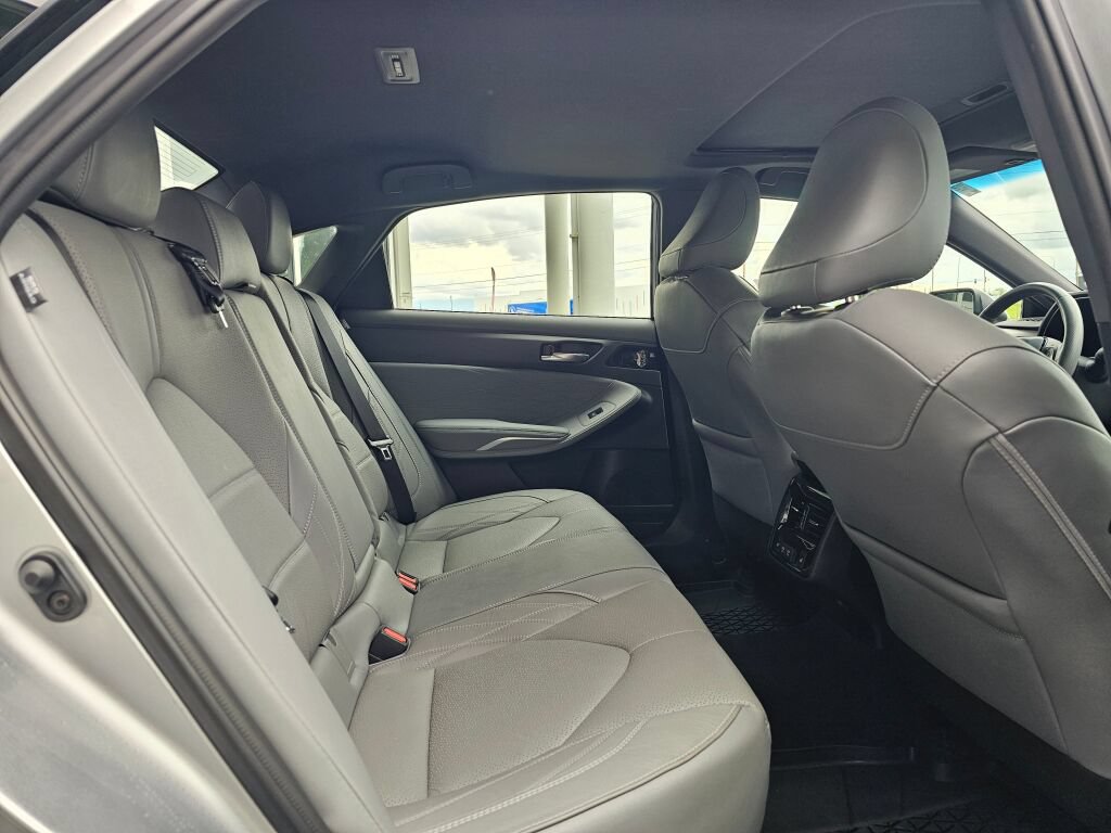 Used 2020 Toyota Avalon Limited w/ Advanced Safety Package FWD image 13