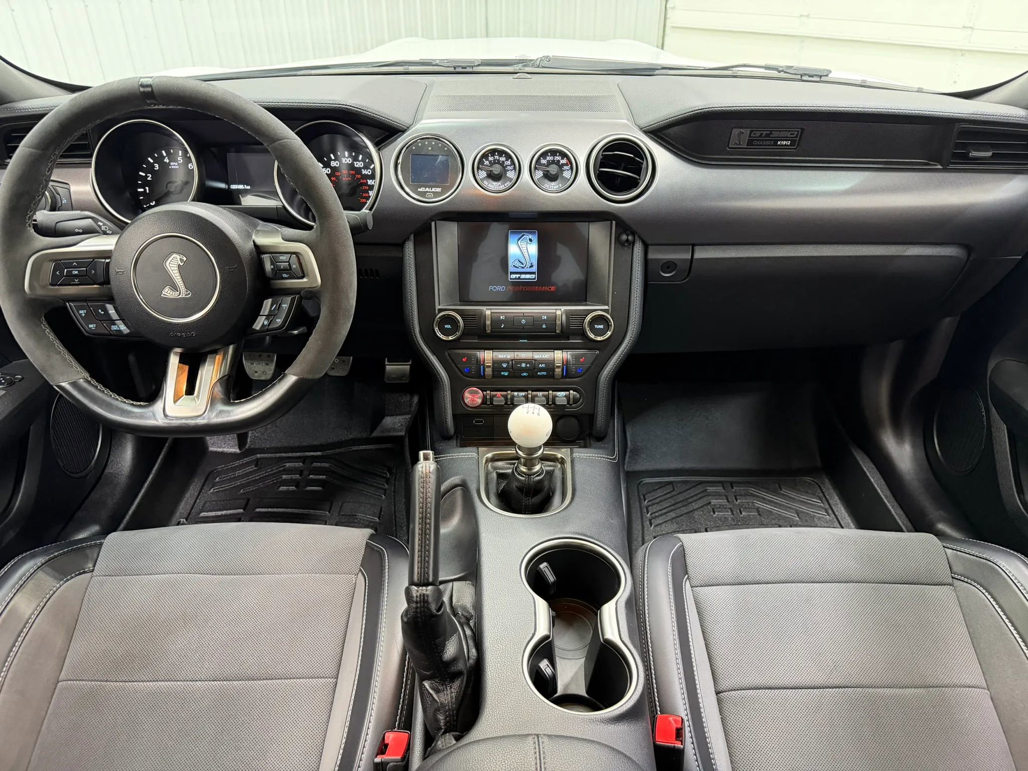 Used 2019 Ford Mustang Shelby GT350 w/ Technology Package image 18