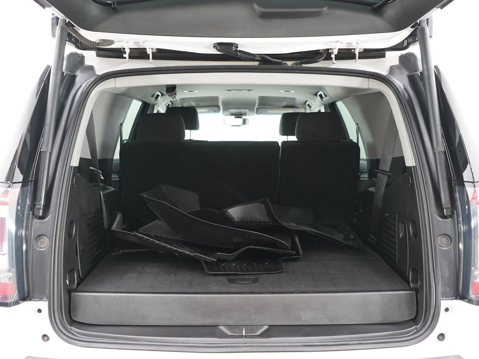 Used 2019 GMC Yukon SLE w/ SLE Value Package AWD/4WD image 16