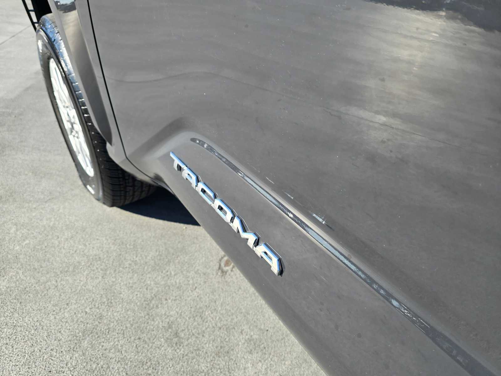 Certified 2025 Toyota Tacoma SR5 image 23