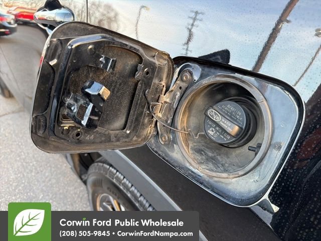 Used 2016 Toyota Highlander XLE image 10