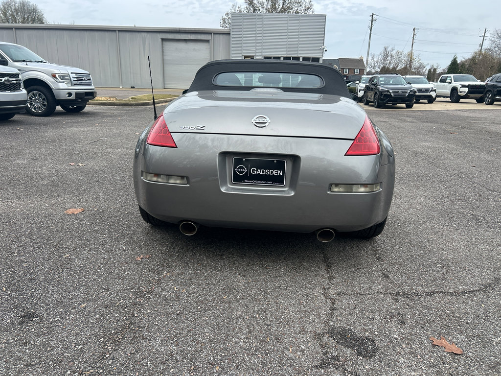 Used 2008 Nissan 350Z Touring image 4