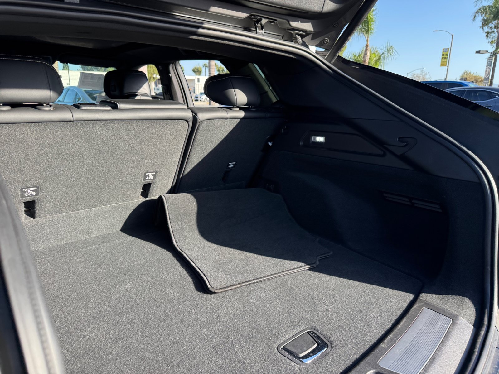 Used 2024 Cadillac Lyriq Sport RWD image 19
