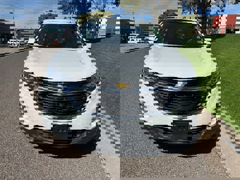 Used 2019 Chevrolet Equinox LT w/ Driver Convenience Package image 9