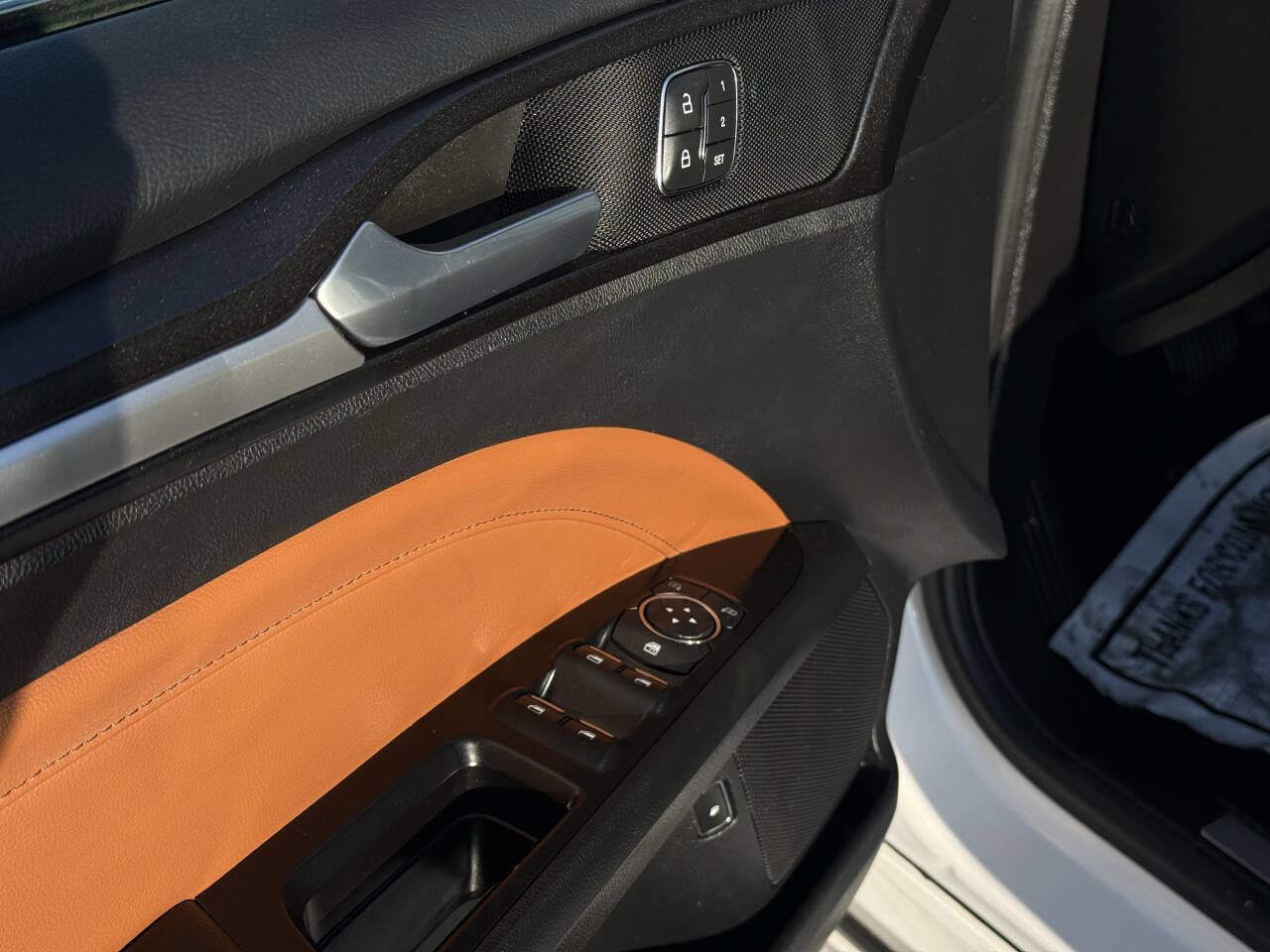 Used 2019 Ford Fusion Energi Titanium image 8