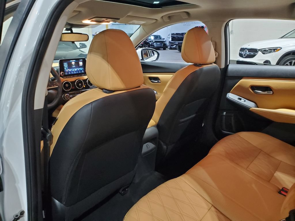 Used 2023 Nissan Sentra SV w/ SV Premium Package FWD image 23