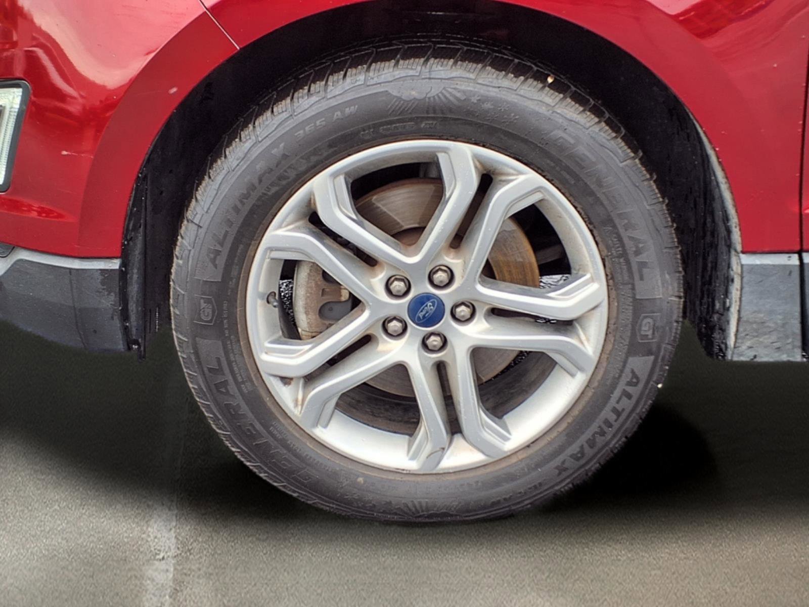 Used 2018 Ford Edge Titanium w/ Technology Package image 13