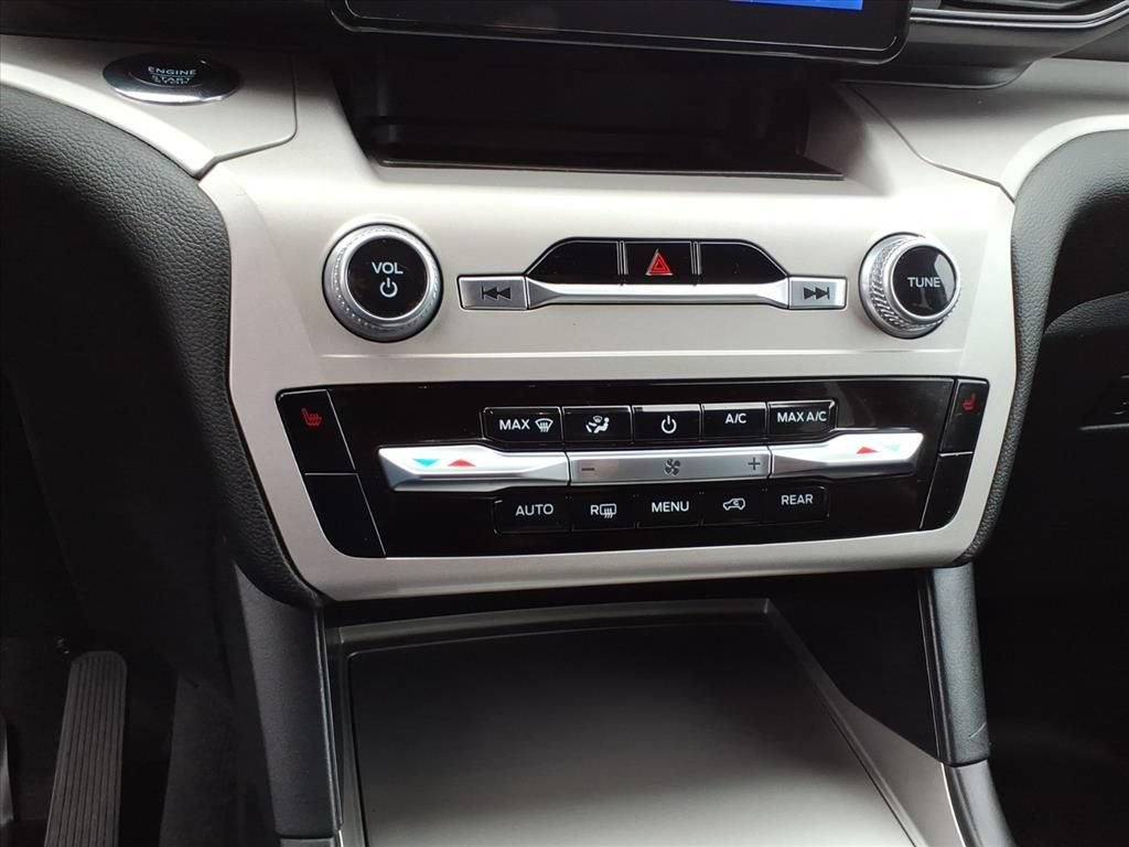 Certified 2023 Ford Explorer XLT AWD/4WD image 20
