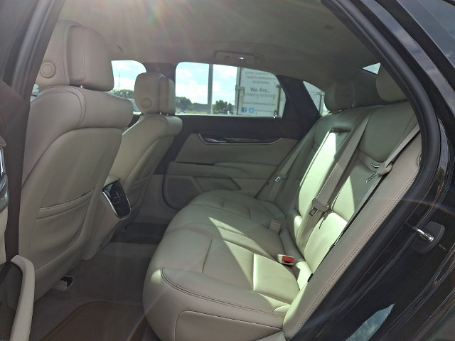 Used 2013 Cadillac XTS Luxury FWD image 13