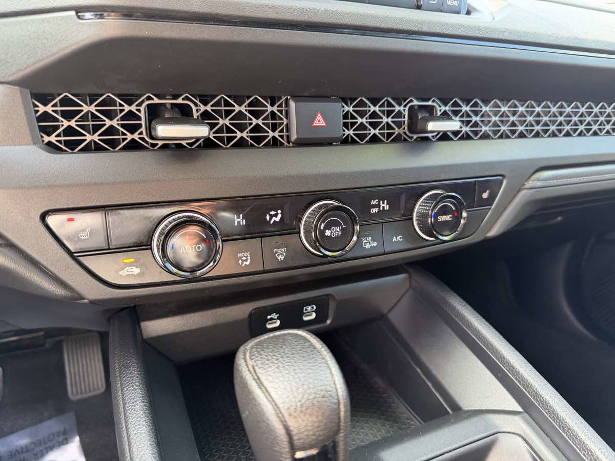 Used 2023 Honda Accord EX image 25