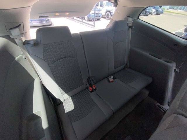 Used 2017 Chevrolet Traverse LS FWD image 5