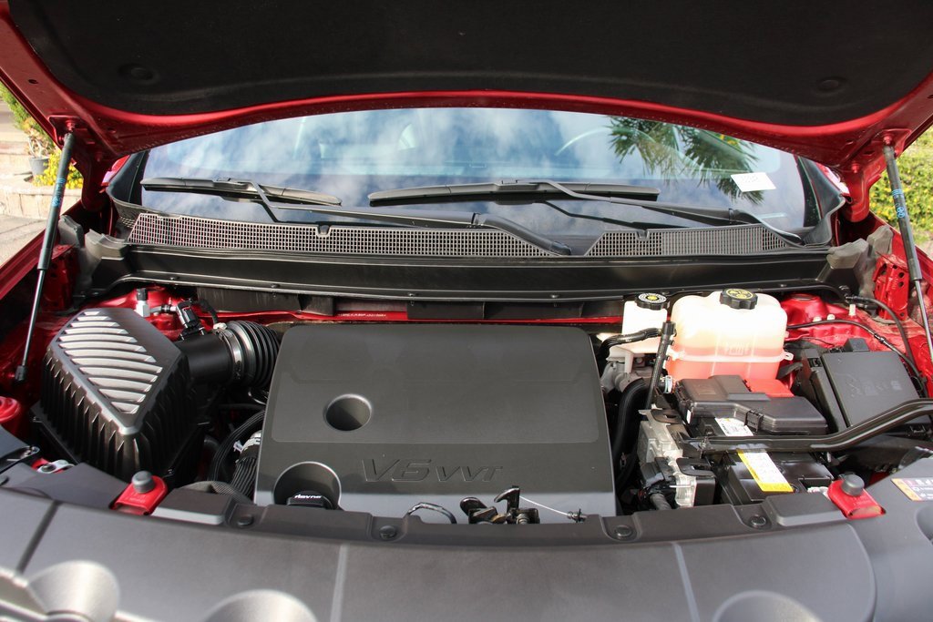 Used 2023 Chevrolet Traverse RS image 14