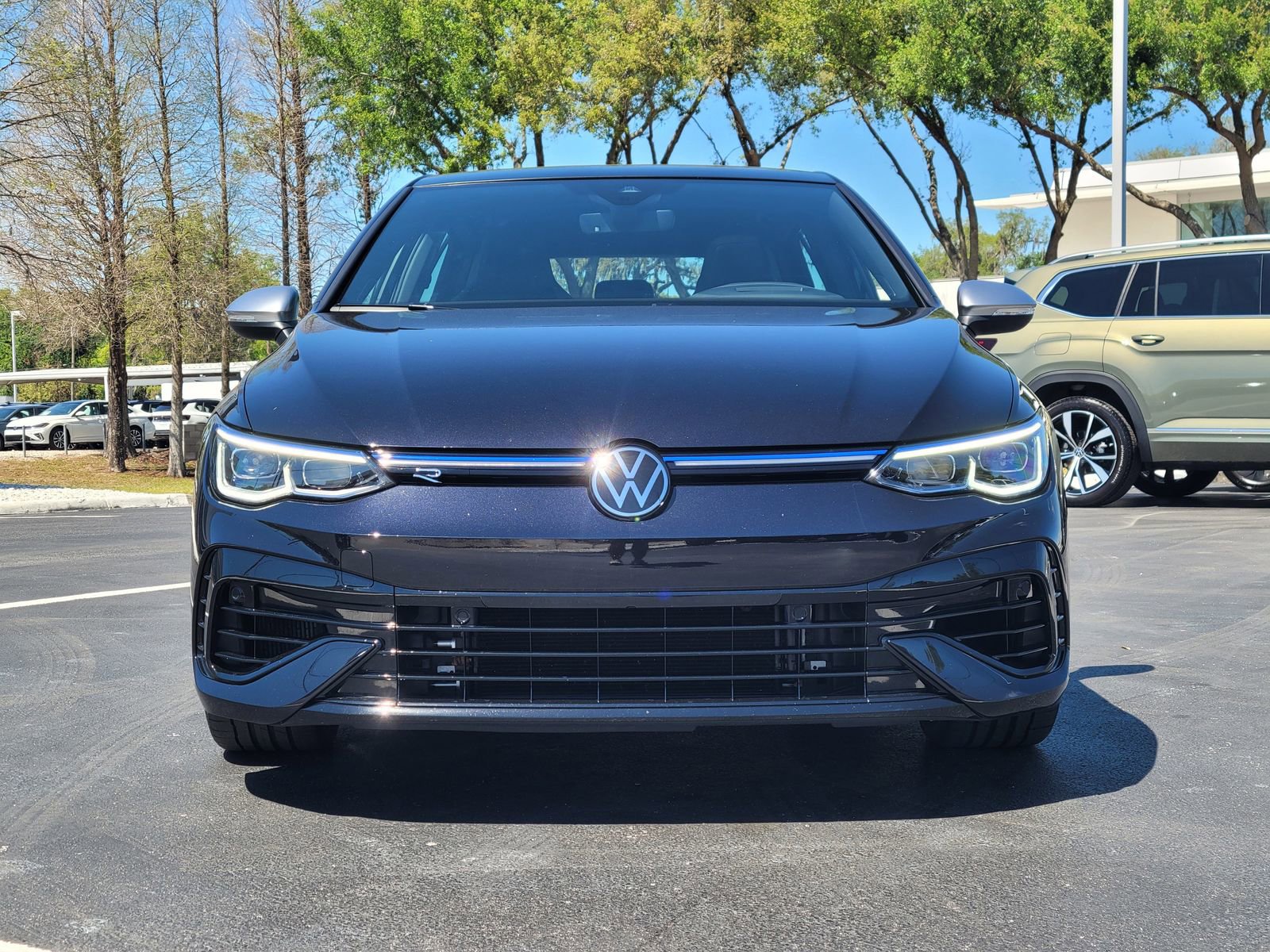 Used 2024 Volkswagen Golf R 2.0T image 3