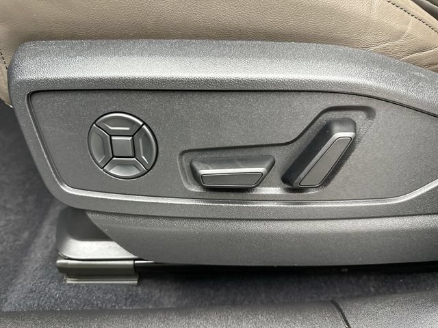 Used 2025 Audi Q5 Premium w/ Premium Plus AWD/4WD image 12