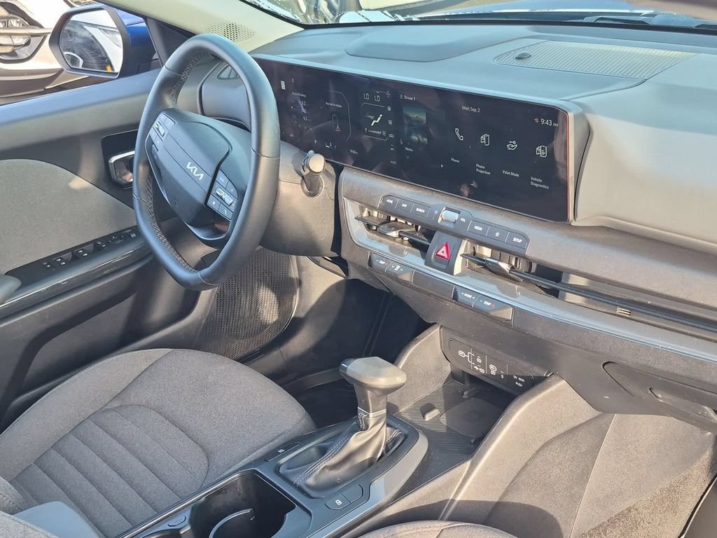 Certified 2025 Kia K4 GT-Line Turbo FWD image 29