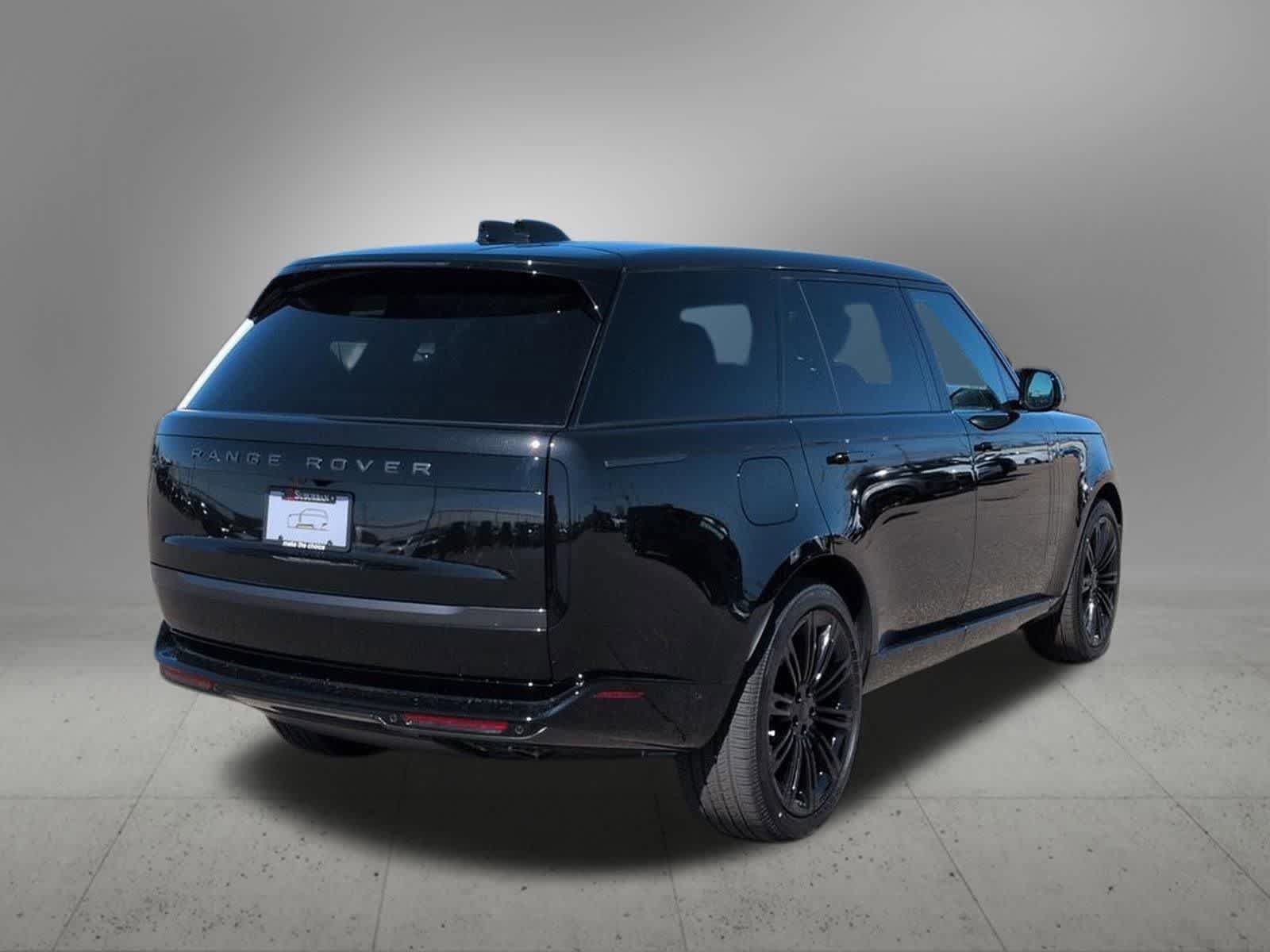 New 2026 Land Rover Range Rover Long Wheelbase SE AWD/4WD image 6