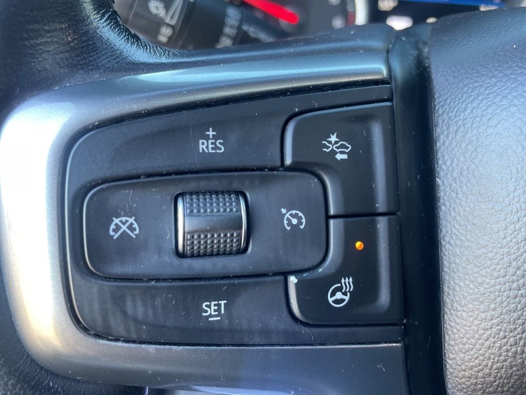 Used 2021 Chevrolet Suburban Premier w/ Premium Package image 19