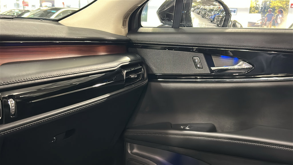 Used 2023 Lincoln Nautilus Reserve AWD/4WD image 16
