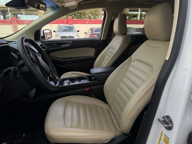 Used 2020 Ford Edge SEL AWD/4WD image 25