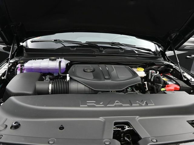 New 2026 RAM 1500 4x4 Crew Cab image 41