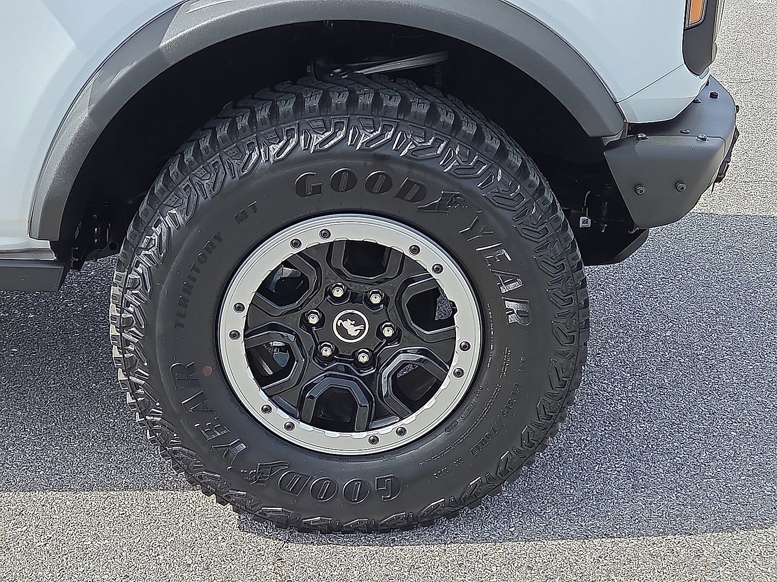 Used 2022 Ford Bronco Black Diamond w/ Sasquatch Package AWD/4WD image 7