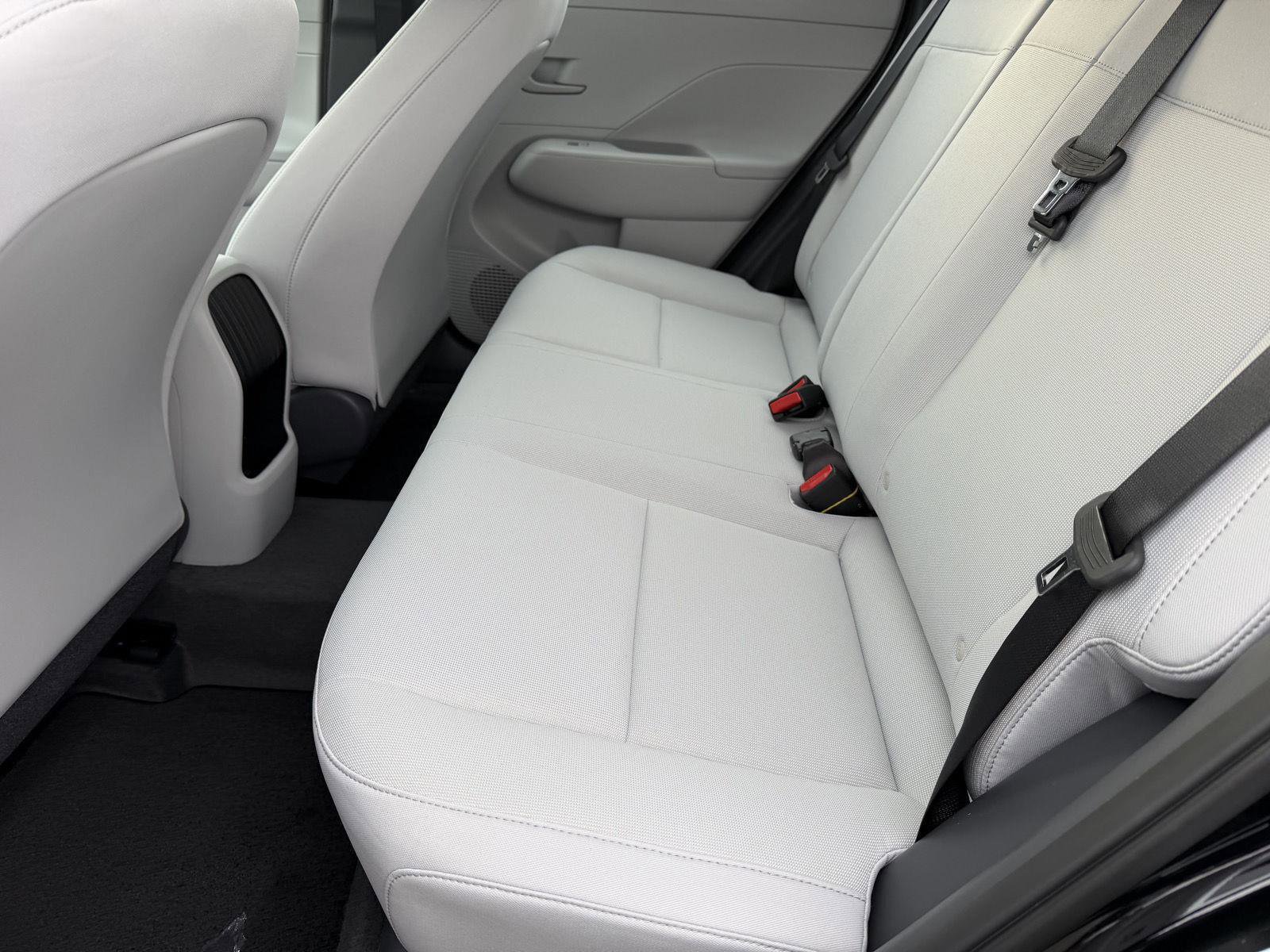 New 2026 Hyundai Kona SE image 8