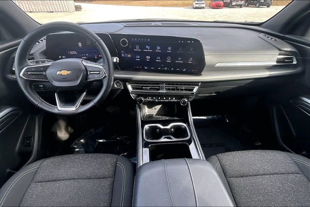 Used 2025 Chevrolet Traverse LT image 15