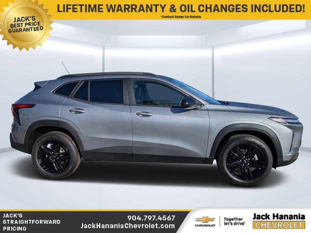 New 2026 Chevrolet Trax ACTIV FWD image 2
