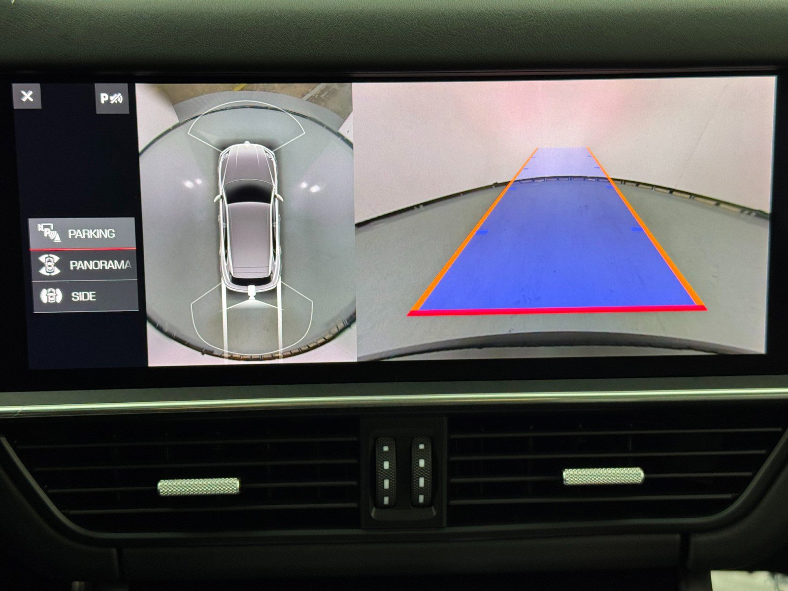 Used 2021 Porsche Cayenne Turbo S image 31