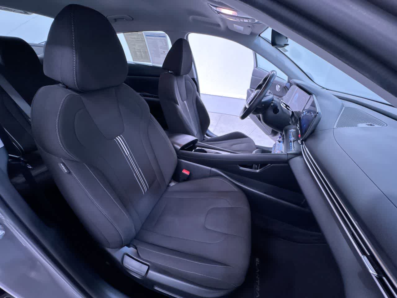 Used 2023 Hyundai Elantra SEL w/ Convenience Package FWD image 36