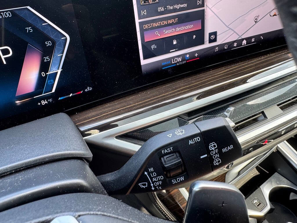 Used 2024 BMW X7 xDrive40i image 20