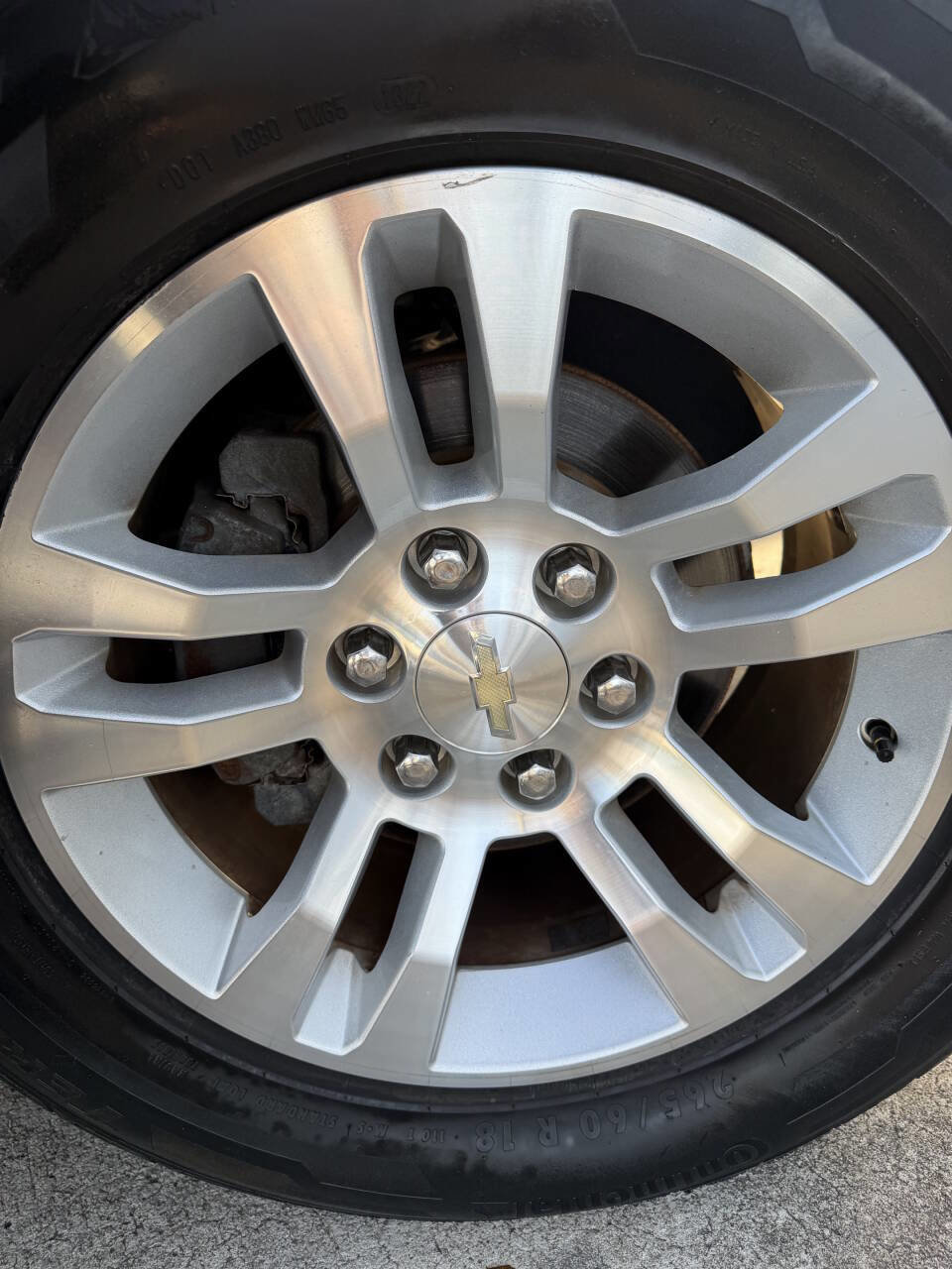 Used 2017 Chevrolet Tahoe LT w/ Luxury Package RWD image 17
