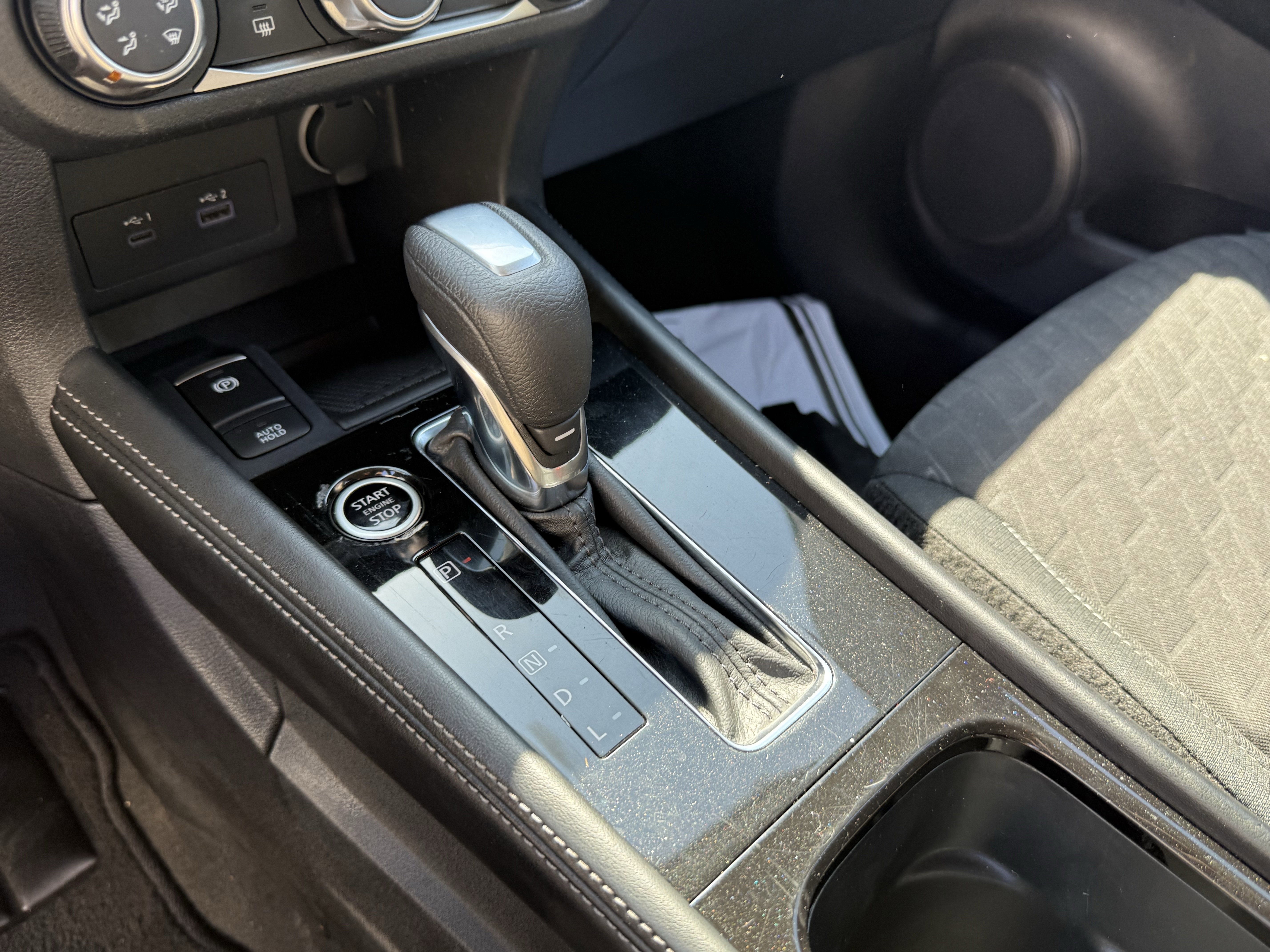 Used 2024 Nissan Kicks SV image 23