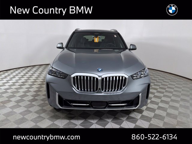 New 2026 BMW X5 xDrive50e w/ Premium Package AWD/4WD image 2
