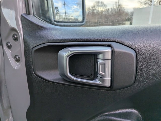 Used 2023 Jeep Gladiator Sport image 28